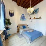 Octopus Blue Апартаменты Mykonos Town